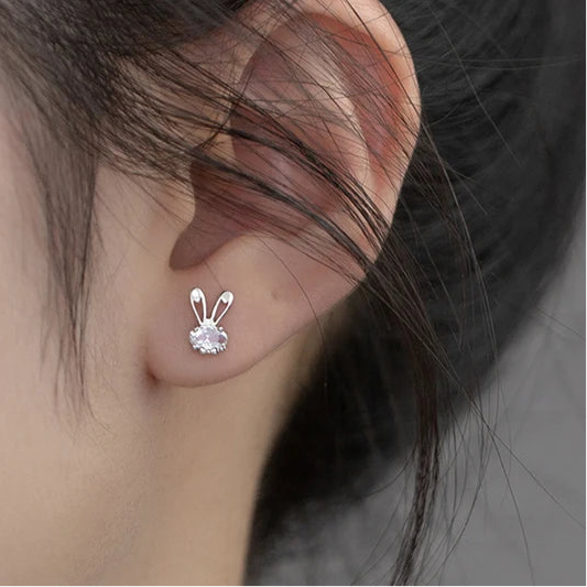 Sterling silver earrings in the shape of a bunny