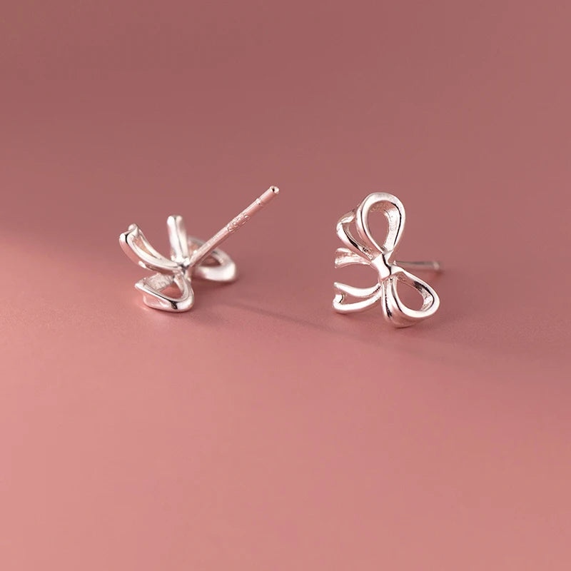 Bow-shaped sterling silver earrings