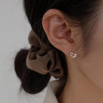 Burski Jewelry Asszimetrikus szivecskés sterling ezüst fülbevaló