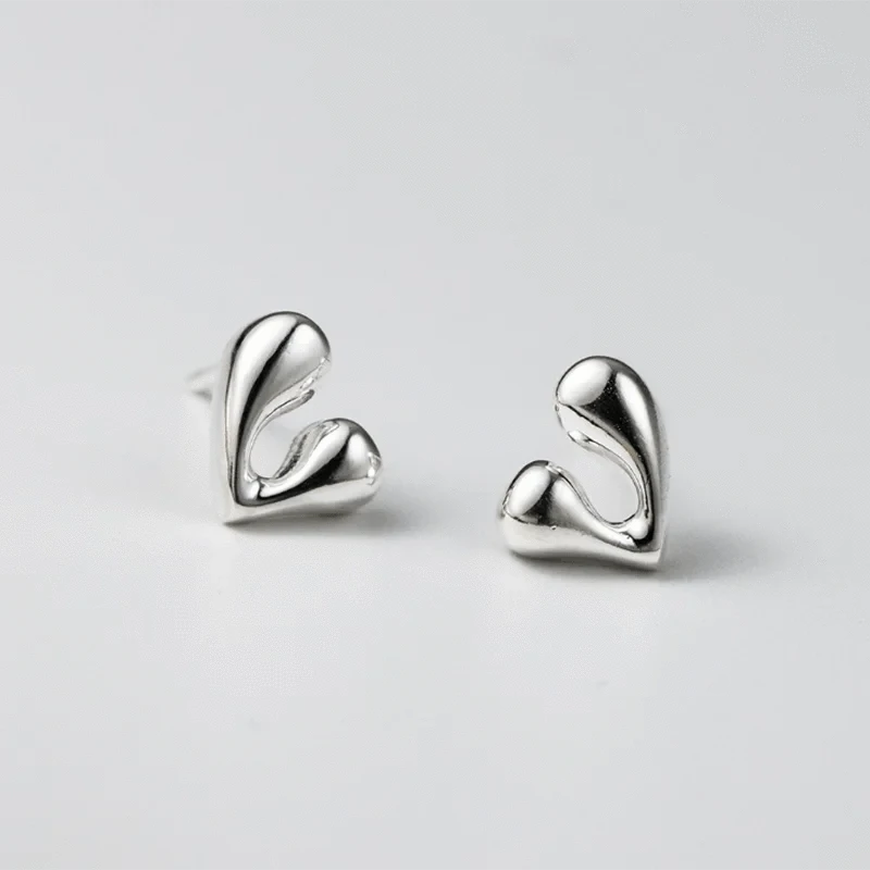 Burski Jewelry Ezüst Asszimetrikus szivecskés sterling ezüst fülbevaló